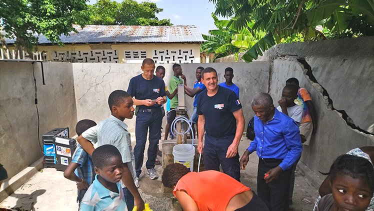 Deux pompiers du Calvados en aide aux Haïtiens